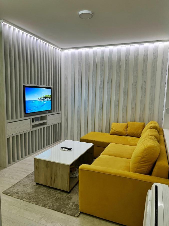 Center Deluxe Studio Apartman Nikšić Kültér fotó